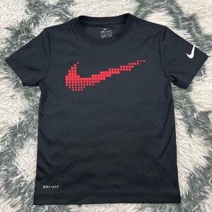 Nike Dri-Fit Kids Boys Black Red T-shirt 6-7 Yrs Size Large